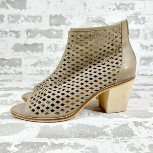 Kelsi Dagger Taupe Perforated Peep Toe Zip Up Block Heel Ankle Booties V532